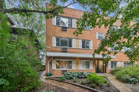 Photo of 820 Seward Street #2F, Evanston, IL 60202 (MLS # 12772003)