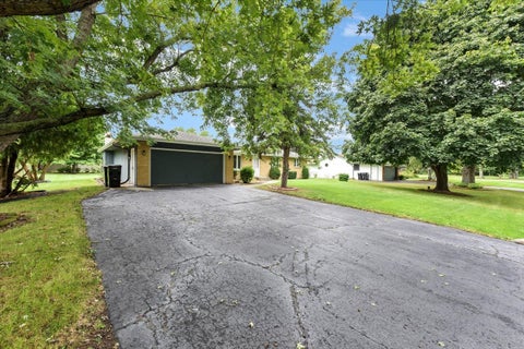 Tiny photo for 3932 Lemans Drive, Rockford, IL 61101 (MLS # 12756912)