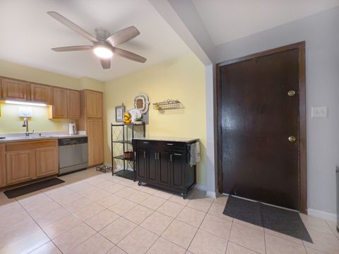 Tiny photo for 1313 S Rebecca Road #118, Lombard, IL 60148 (MLS # 12471835)