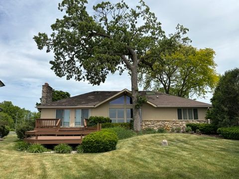 Tiny photo for 43018 N Janette Street, Antioch, IL 60002 (MLS # 12664149)