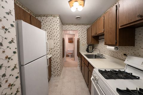 Tiny photo for 9820 S Pulaski Road #122, Oak Lawn, IL 60453 (MLS # 12568653)