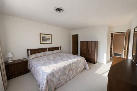 Tiny photo for 9820 S Pulaski Road #122, Oak Lawn, IL 60453 (MLS # 12568653)