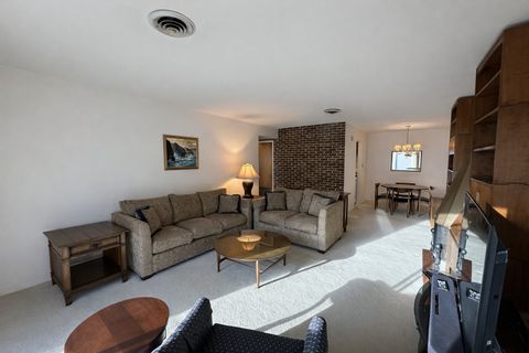 Tiny photo for 9820 S Pulaski Road #122, Oak Lawn, IL 60453 (MLS # 12568653)