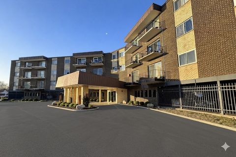 Photo of 9820 S Pulaski Road #122, Oak Lawn, IL 60453 (MLS # 12568653)