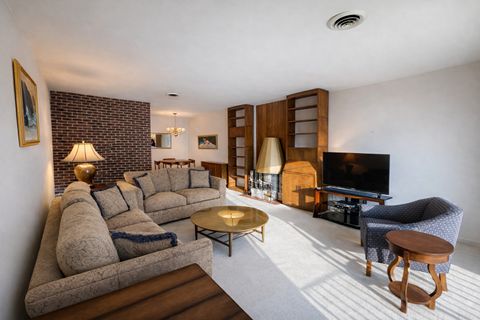 Tiny photo for 9820 S Pulaski Road #122, Oak Lawn, IL 60453 (MLS # 12568653)