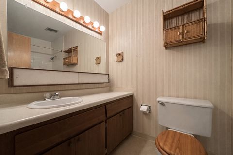 Tiny photo for 9820 S Pulaski Road #122, Oak Lawn, IL 60453 (MLS # 12568653)