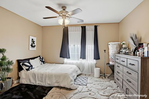 Tiny photo for 6044 Canterbury Lane #9-3, Hoffman Estates, IL 60192 (MLS # 12701999)