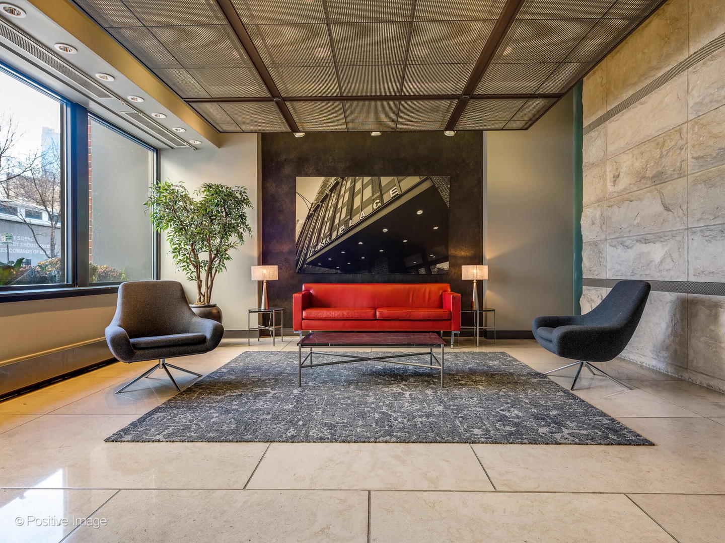 600 N KINGSBURY Street 309