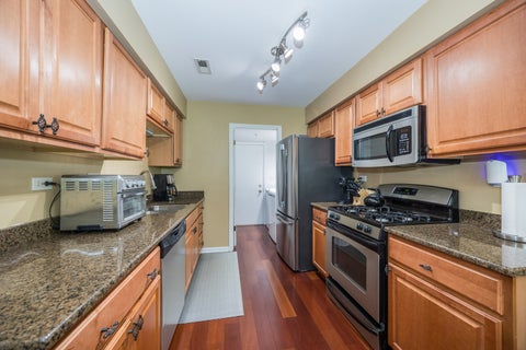 Tiny photo for 7615 Bristol Court #B, Woodridge, IL 60517 (MLS # 12775259)