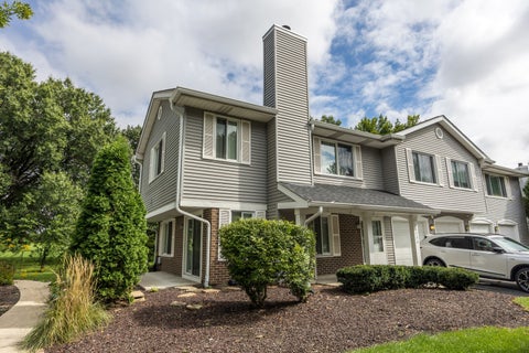 Tiny photo for 7615 Bristol Court #B, Woodridge, IL 60517 (MLS # 12775259)