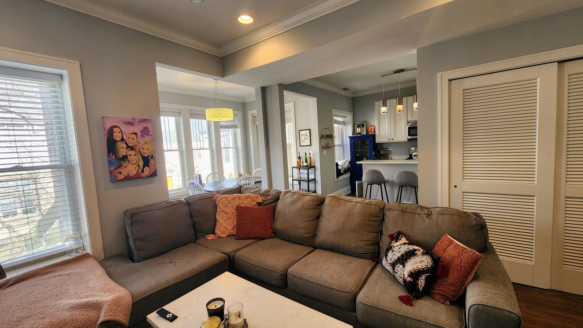 715 W Belmont Avenue 3F