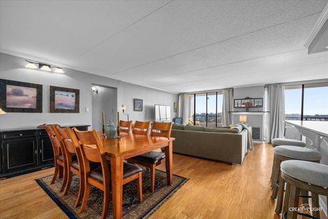 Tiny photo for 2005 S Finley Road #1209, Lombard, IL 60148 (MLS # 12424571)