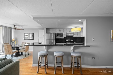 Tiny photo for 2005 S Finley Road #1209, Lombard, IL 60148 (MLS # 12424571)