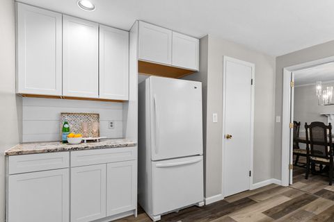 Tiny photo for 6616 N Greenmont Road, Peoria, IL 61614 (MLS # 12509321)