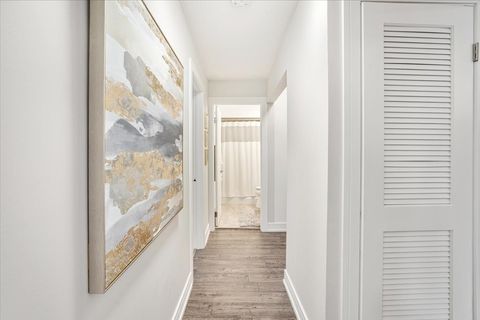 Tiny photo for 5200 Carriageway Drive #302, Rolling Meadows, IL 60008 (MLS # 12522740)