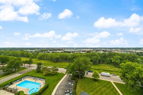 Tiny photo for Chicago, IL 60645 (MLS # 12754603)