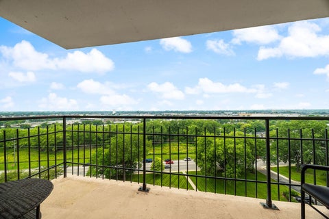 Tiny photo for Chicago, IL 60645 (MLS # 12754603)