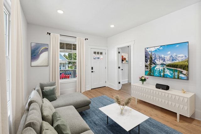 411 Leach Avenue