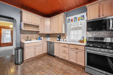Tiny photo for 1537 43rd Street, Rock Island, IL 61201 (MLS # 12651640)