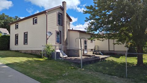 Tiny photo for 414 W Bluff Street, Marseilles, IL 61341 (MLS # 12459675)