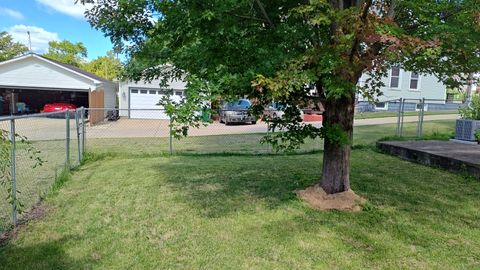 Tiny photo for 414 W Bluff Street, Marseilles, IL 61341 (MLS # 12459675)