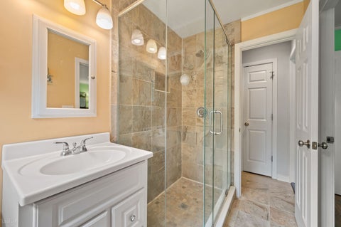 Tiny photo for 2111 Bosworth Lane, Northfield, IL 60093 (MLS # 12713141)