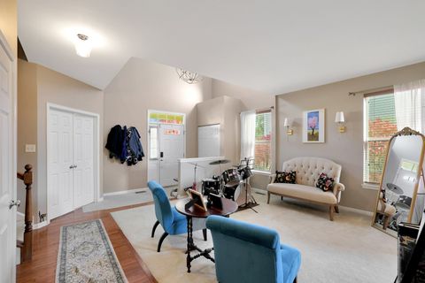 Tiny photo for 1721 Pin Oak Lane, Elgin, IL 60120 (MLS # 12508135)