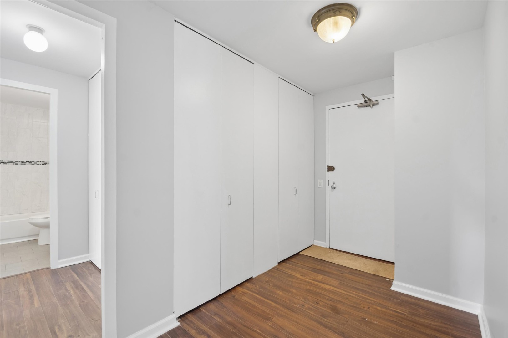 901 S Plymouth Court 202