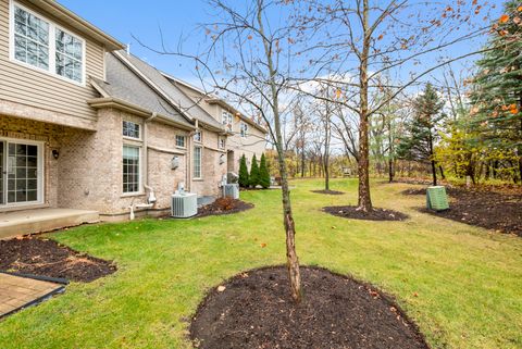 Tiny photo for 4715 Auvergne Avenue #4715, Lisle, IL 60532 (MLS # 12521321)