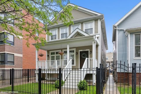 2537 W Moffat Street Chicago IL 60647