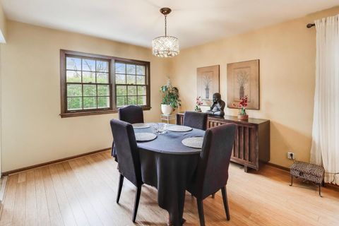Tiny photo for 2412 Happy Hollow Road, Glenview, IL 60026 (MLS # 12651386)