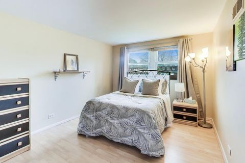Tiny photo for 2412 Happy Hollow Road, Glenview, IL 60026 (MLS # 12651386)