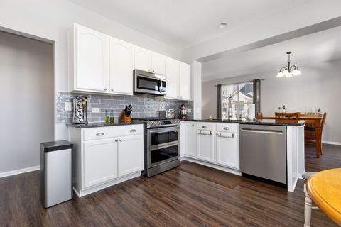 Tiny photo for 922 Summit Creek Drive, Shorewood, IL 60404 (MLS # 12579580)