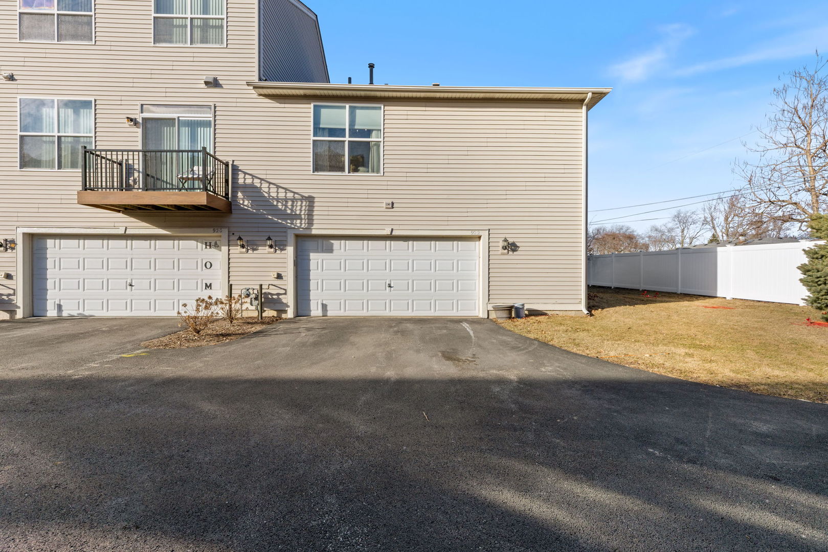 922 Summit Creek Drive