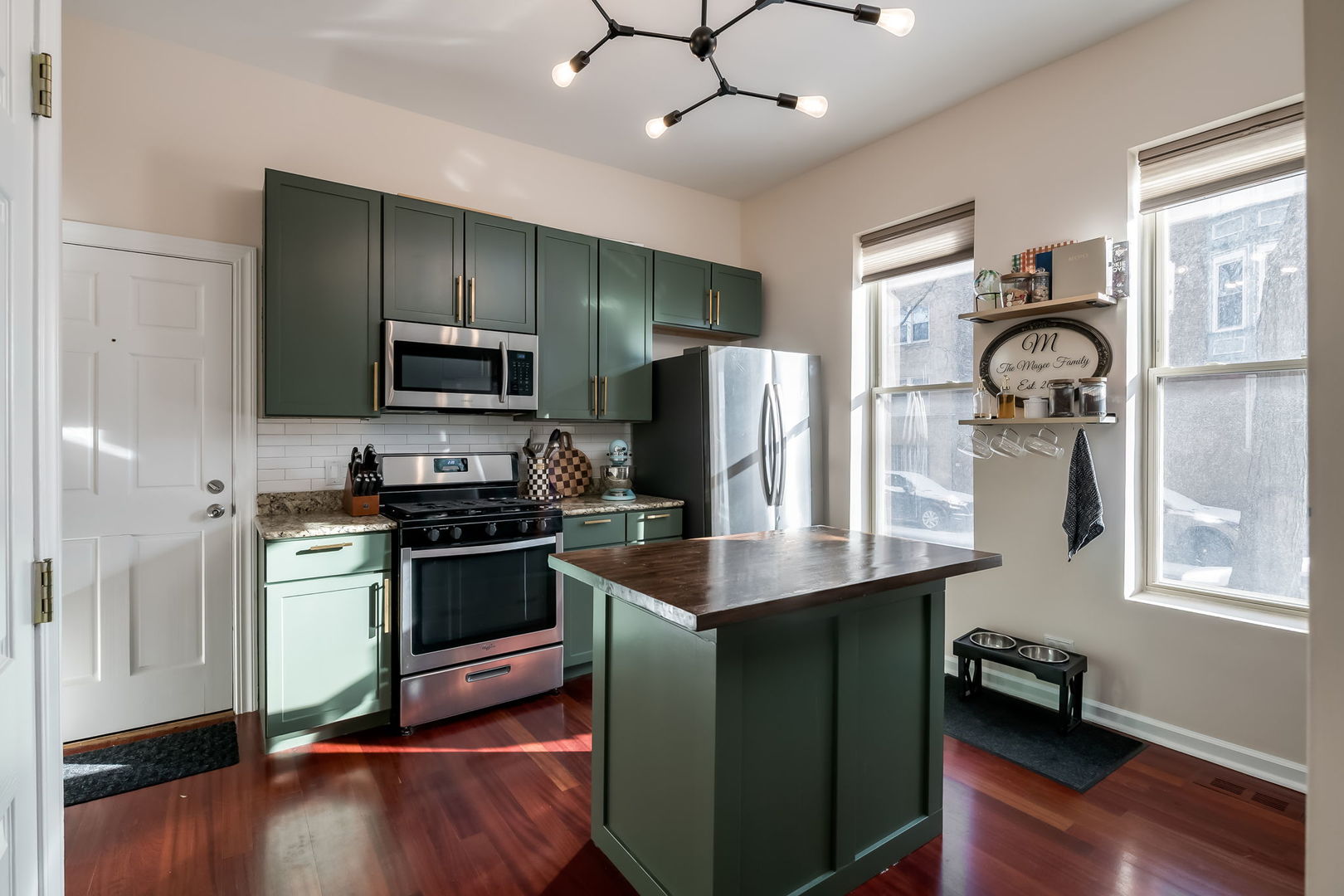 1301 N Artesian Avenue 1F