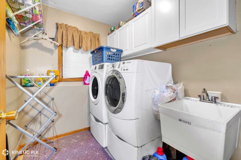 Tiny photo for 8619 Linder Avenue, Burbank, IL 60459 (MLS # 12508201)