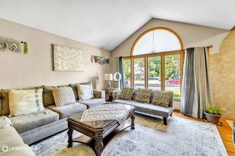 Tiny photo for 8619 Linder Avenue, Burbank, IL 60459 (MLS # 12508201)