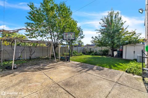 Tiny photo for 8619 Linder Avenue, Burbank, IL 60459 (MLS # 12508201)