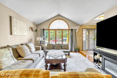 Tiny photo for 8619 Linder Avenue, Burbank, IL 60459 (MLS # 12508201)