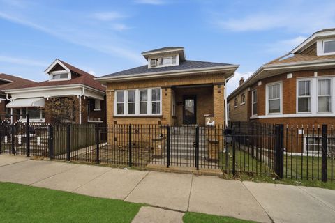 Photo of 5942 S California Avenue, Chicago, IL 60629 (MLS # 12584688)