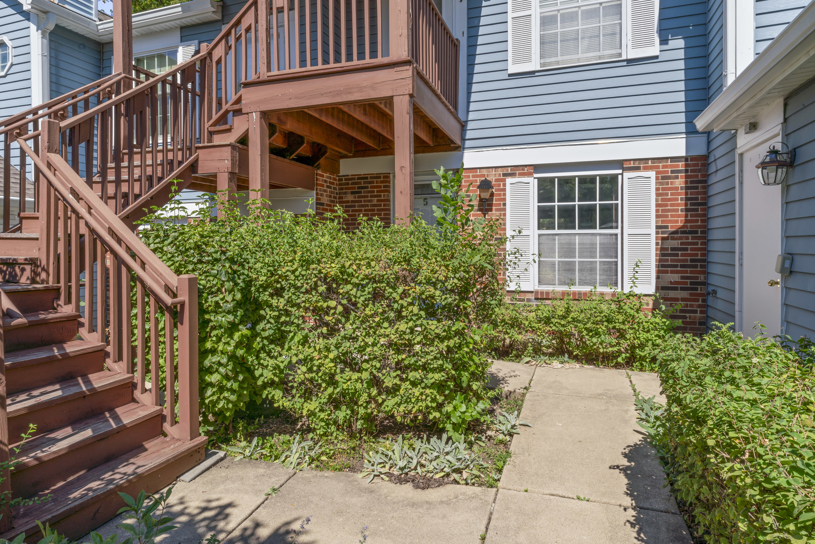 366 Pembroke Lane 5