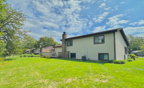 Tiny photo for 22140 Schaaf Court, Richton Park, IL 60471 (MLS # 12468296)