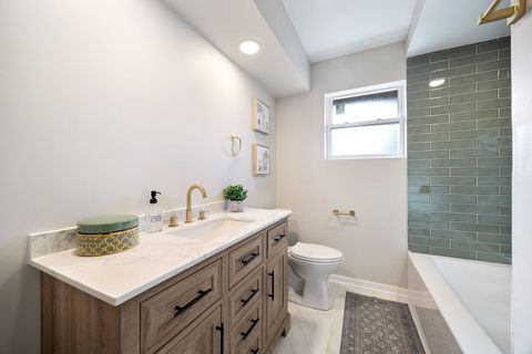 Tiny photo for 6733 W 88th Street, Oak Lawn, IL 60453 (MLS # 12542465)