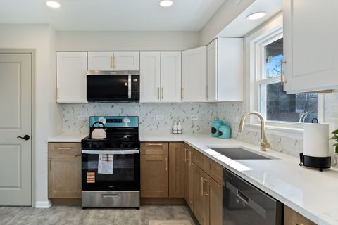 Tiny photo for 6733 W 88th Street, Oak Lawn, IL 60453 (MLS # 12542465)