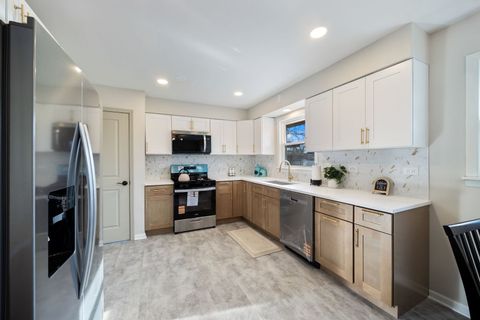 Tiny photo for 6733 W 88th Street, Oak Lawn, IL 60453 (MLS # 12542465)