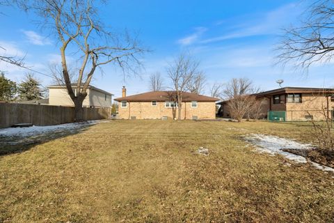 Tiny photo for 6733 W 88th Street, Oak Lawn, IL 60453 (MLS # 12542465)