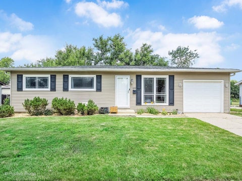 Photo of 422 Walnut Drive, Streamwood, IL 60107 (MLS # 12693263)