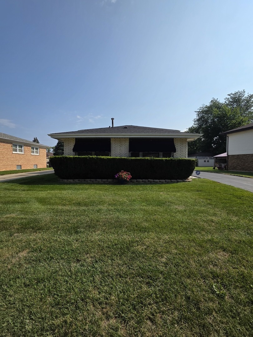 15647 Mutual Terrace