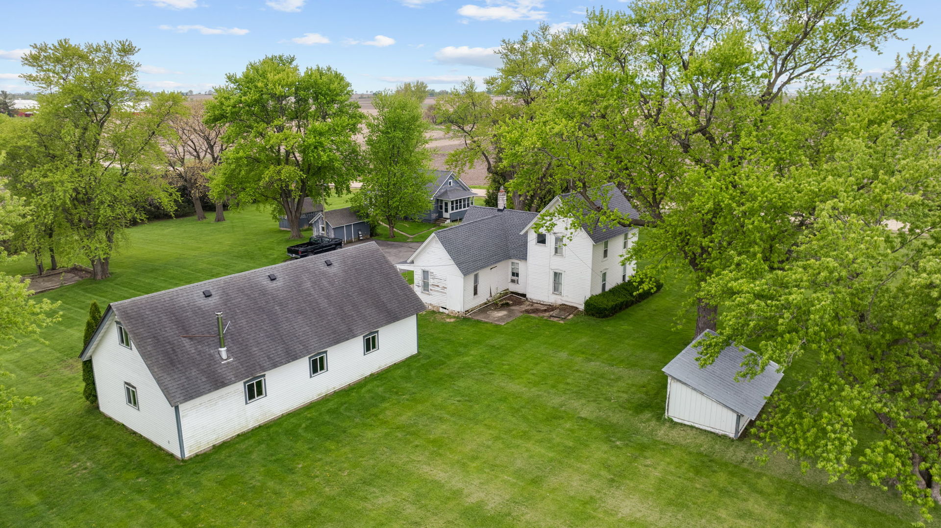 Properties 3 8162 S Perryville Road