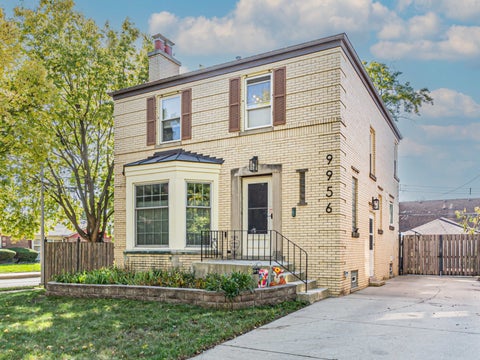 Photo of Chicago, IL 60655 (MLS # 12775318)